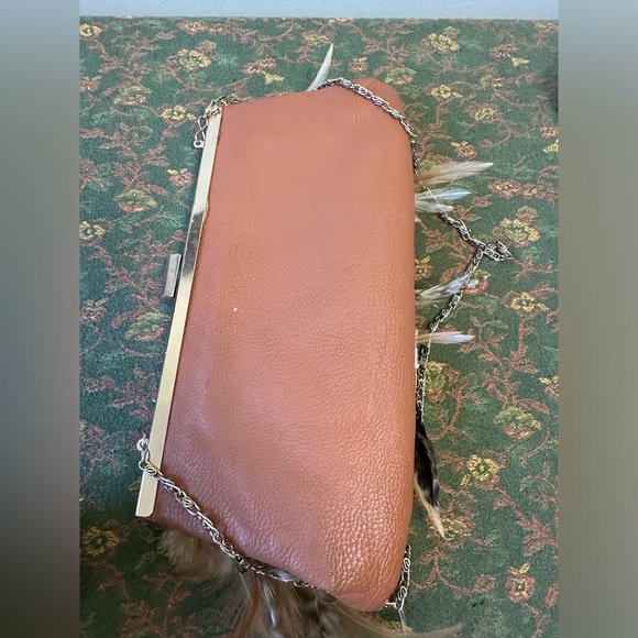 Feather covered clutch purse with chain handles - Picture 6 of 9
